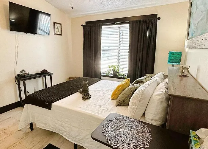 2 Bedroom Ocean Retreat Nas Gulf Shores